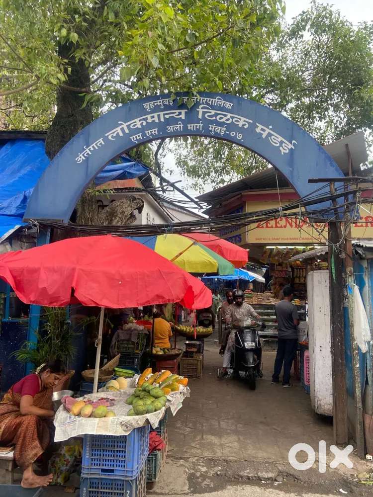 Prime Shop for Sale – 5 Min from Grant Road Station