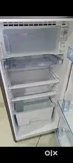 ALMOST BRAND NEW , SAMSUNG FIDGE 200 LTR