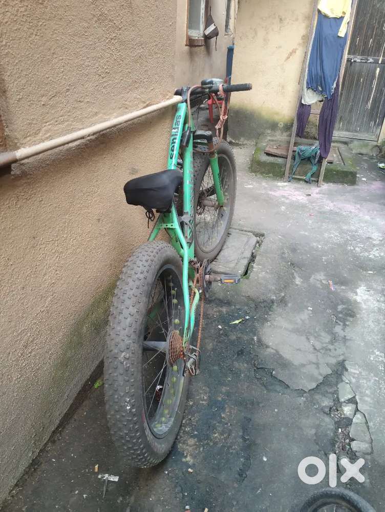 Sanldas good condition me hai please argent hai
