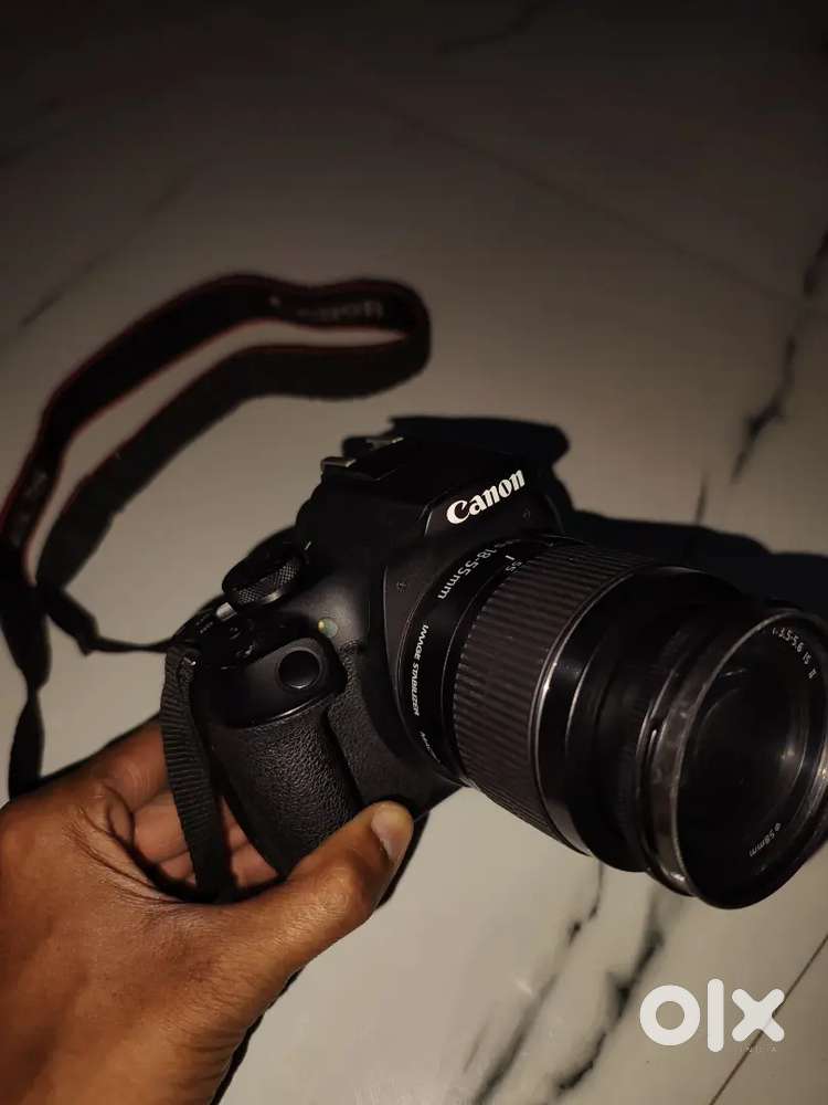 Canon 1500d with 18 55 lense double battery