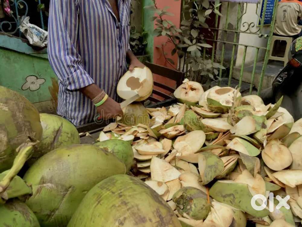 Tender coconut cutting Job - ಟೆಂಡರ್ ತೆಂಗಿನಕಾಯಿ ಕತ್ತರಿಸುವ ಕೆಲಸ