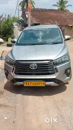 Toyota Innova Crysta 2.4 G MT 8S, 2017, Diesel