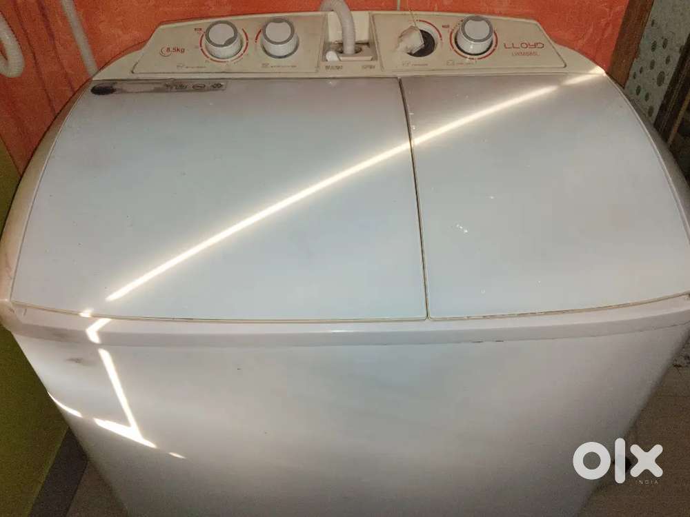 Lloyd company washing machine