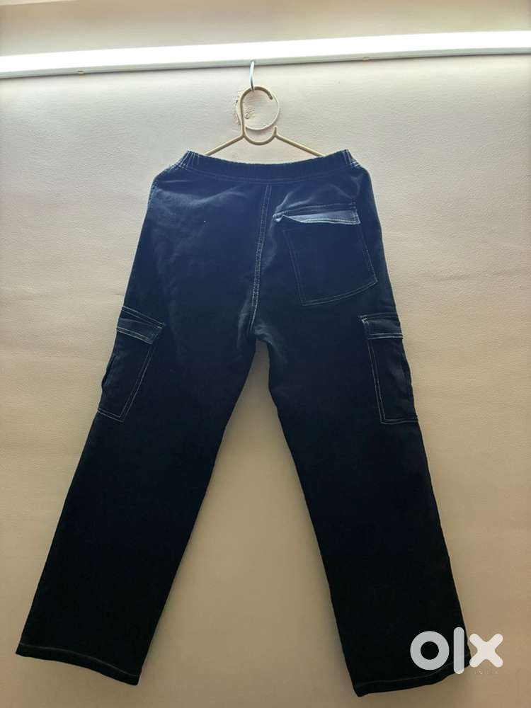 Montrez Black Cargo Jeans for Women