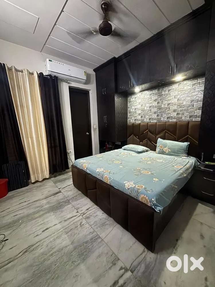 Available 1 BHK furnished floor