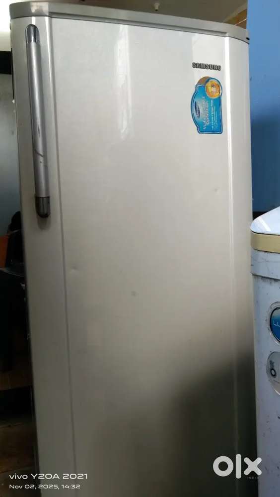 fridge, Washing machine, TV, water filter, AC, etc available
