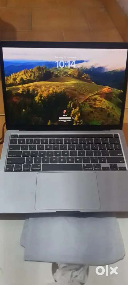 Apple MacBook Pro 13 M2