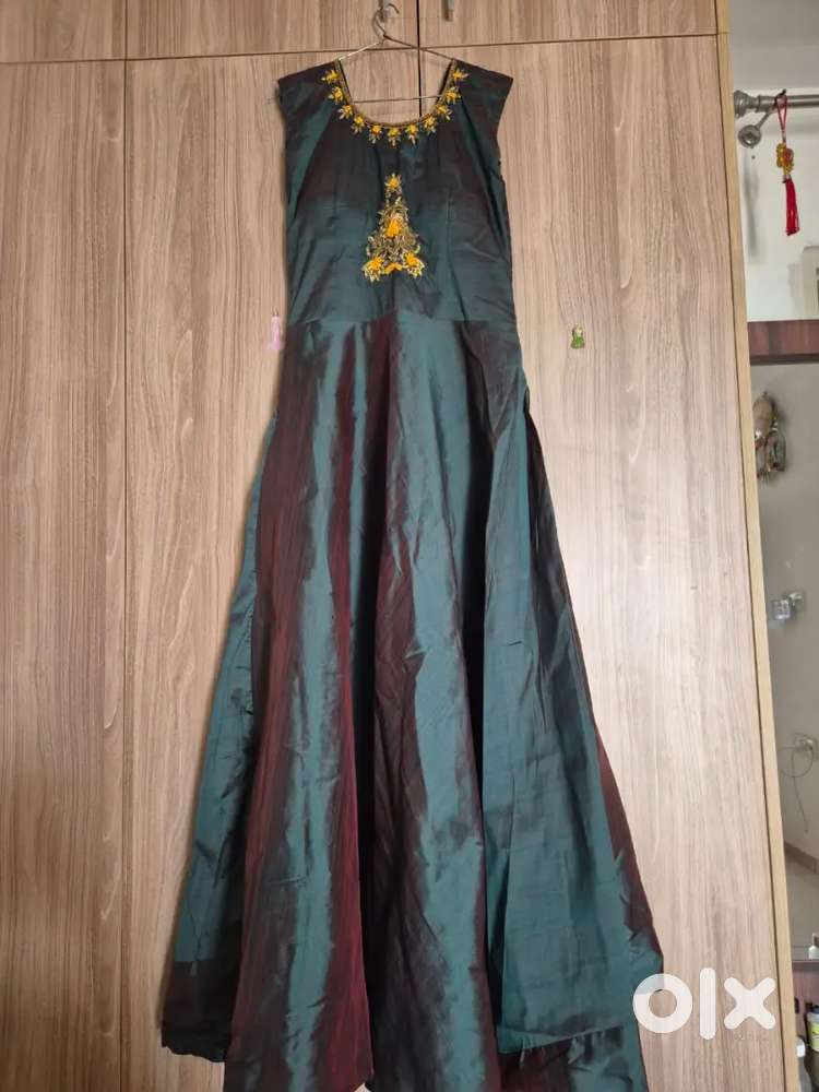 Women's party wear Gown