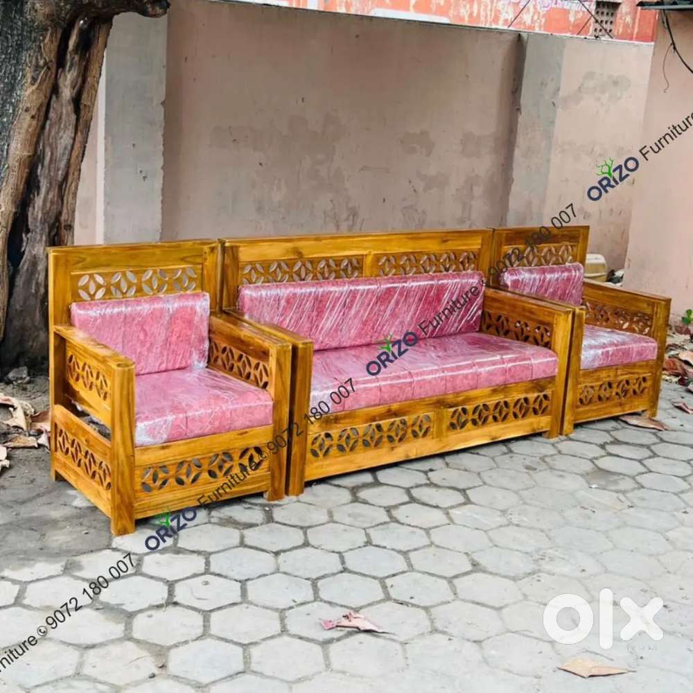 PREMIUM WOODEN SOFA