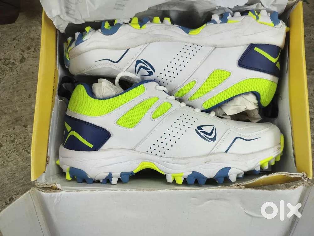 Men's Sports shoes - size 10 একেবারে নতুন