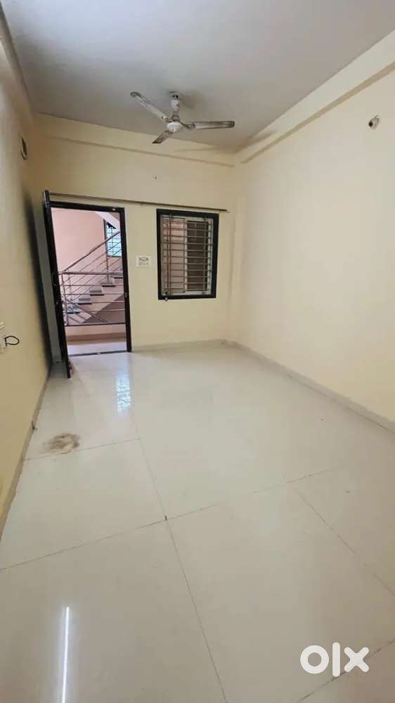 1 bhk house first floor