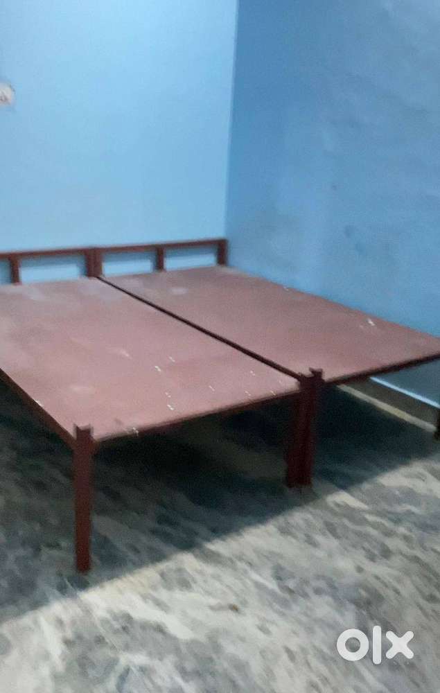 one room set without kitchen furnished in noida near noida metro