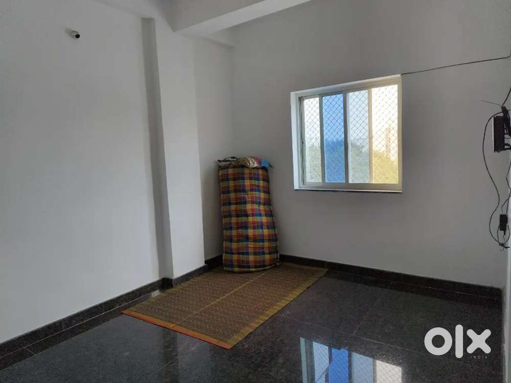 *1BHK New Flat**Only for Bachelors**Looking for Flatmate / Roommate*