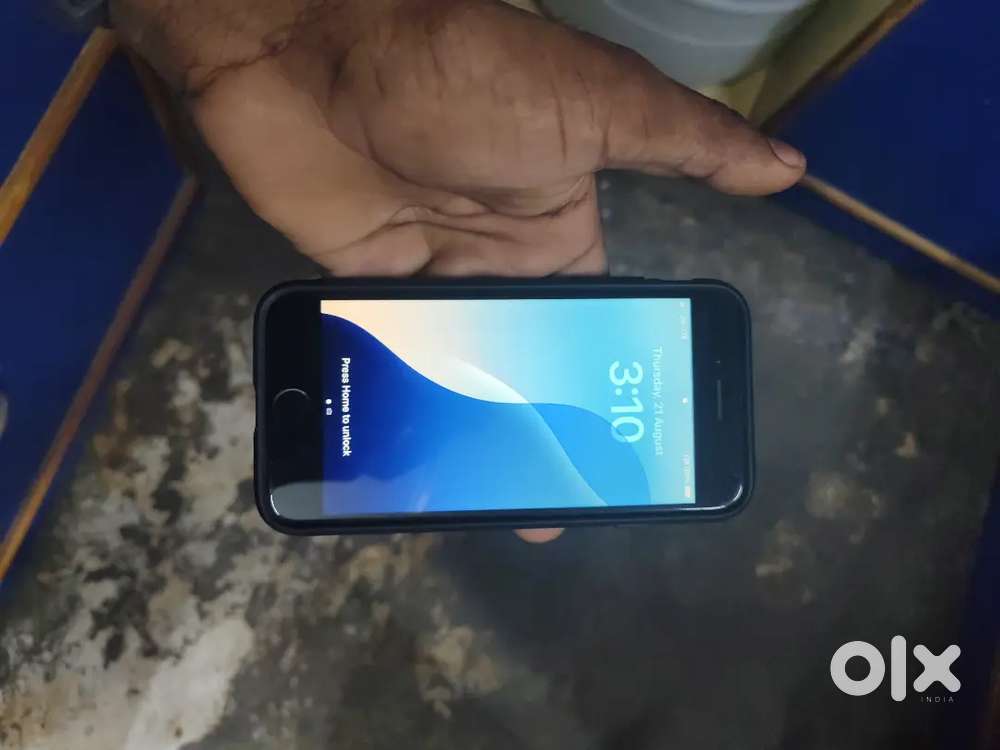 Iphone se  good condition