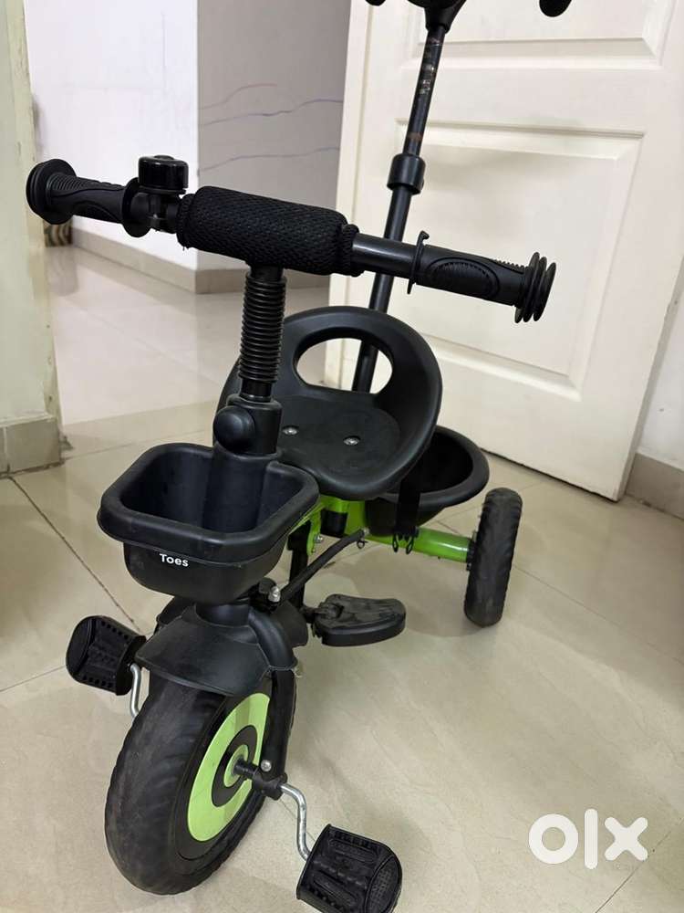 R for rabbit tricycle