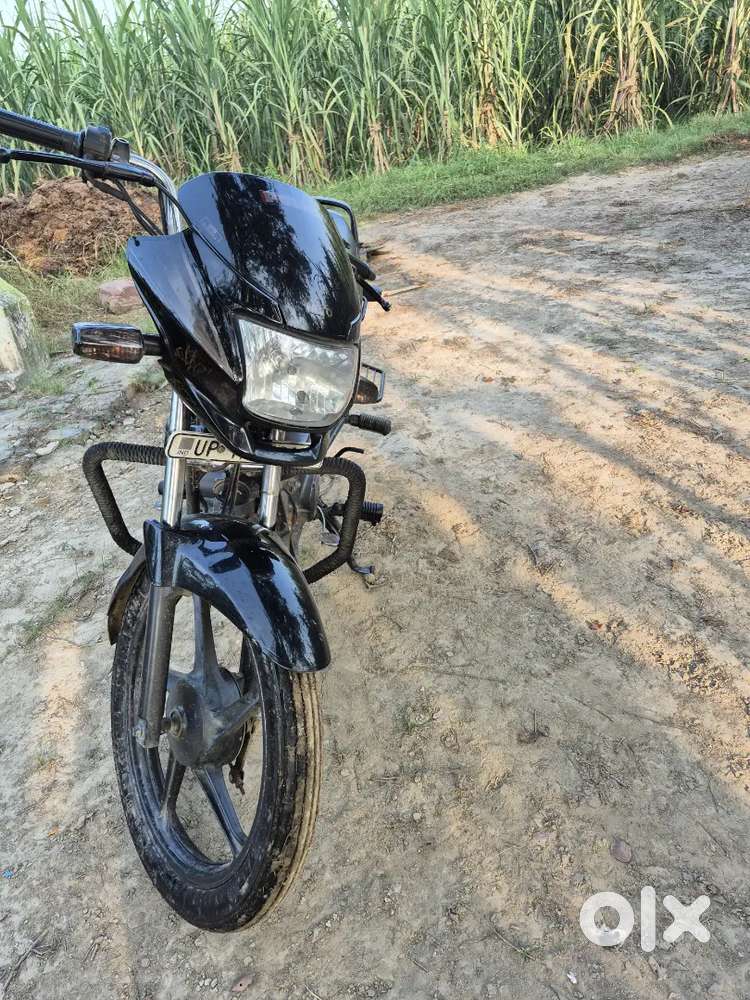 good condition bike extra hai ghr pr khadi rheti hai