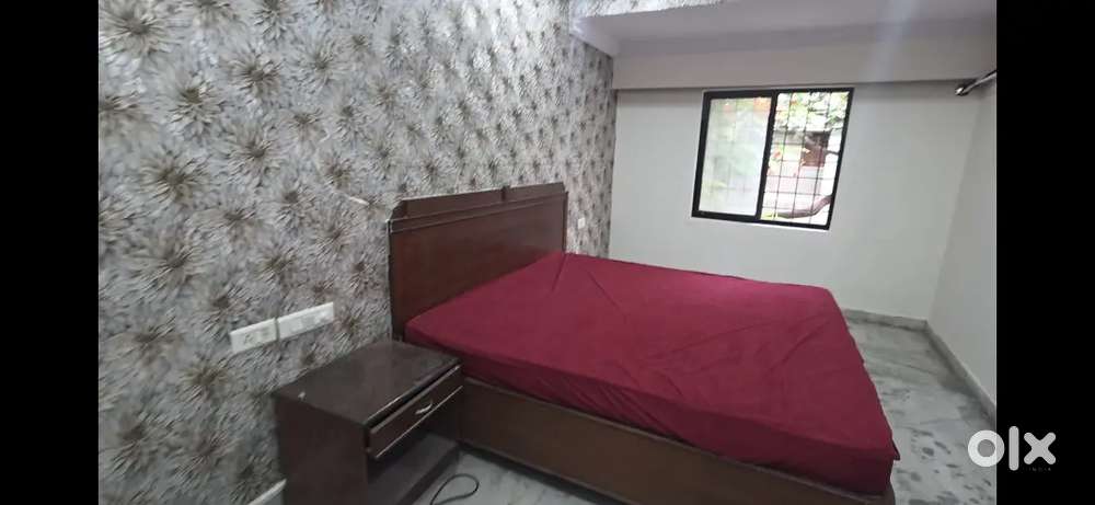 Gest house suit rooms available