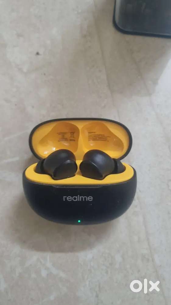 Blueray player, Hometheatre, Powerbank, earbuds available