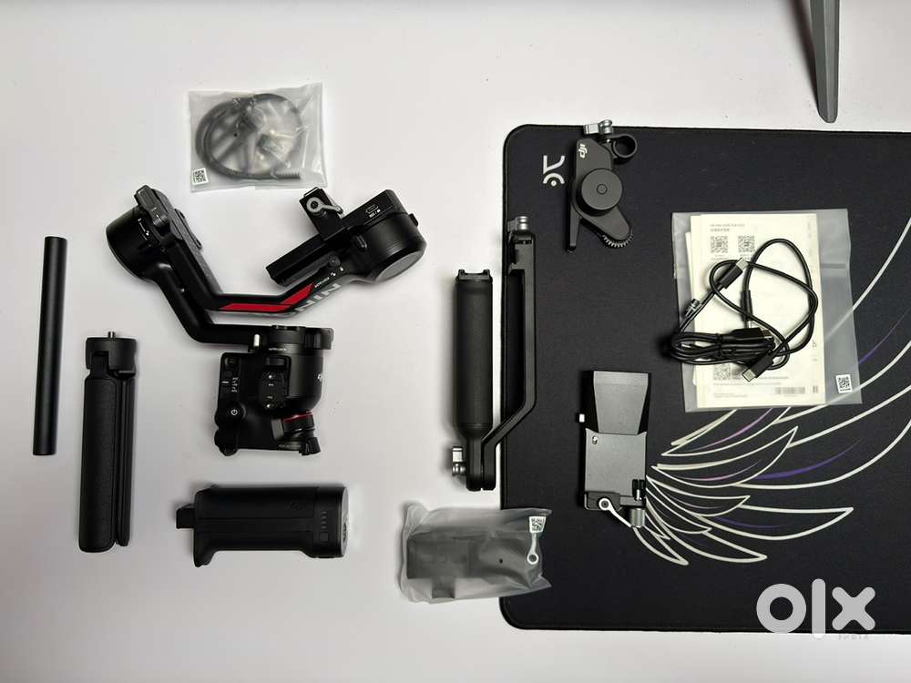 DJI RS4 Combo (Open Box)
