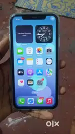 IPhone 11 64gb green color mint condition all part original 75 battery