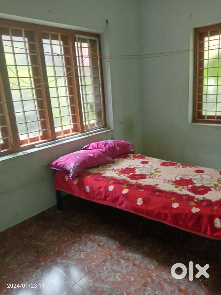 Well maintained rooms available