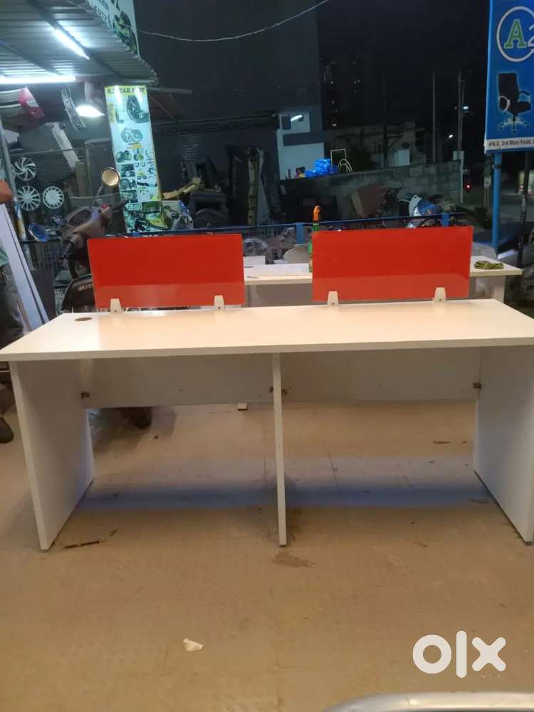 Used Office table at low price