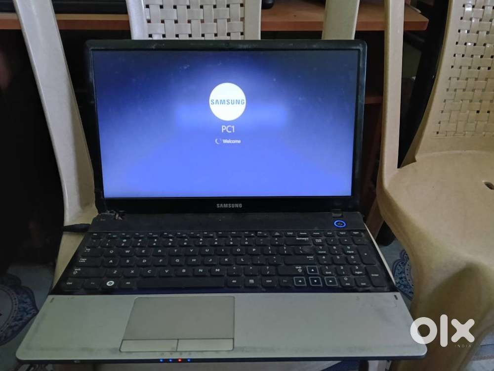 4Gb Ram, 320Gb, Wifi, Webcam, Dvd