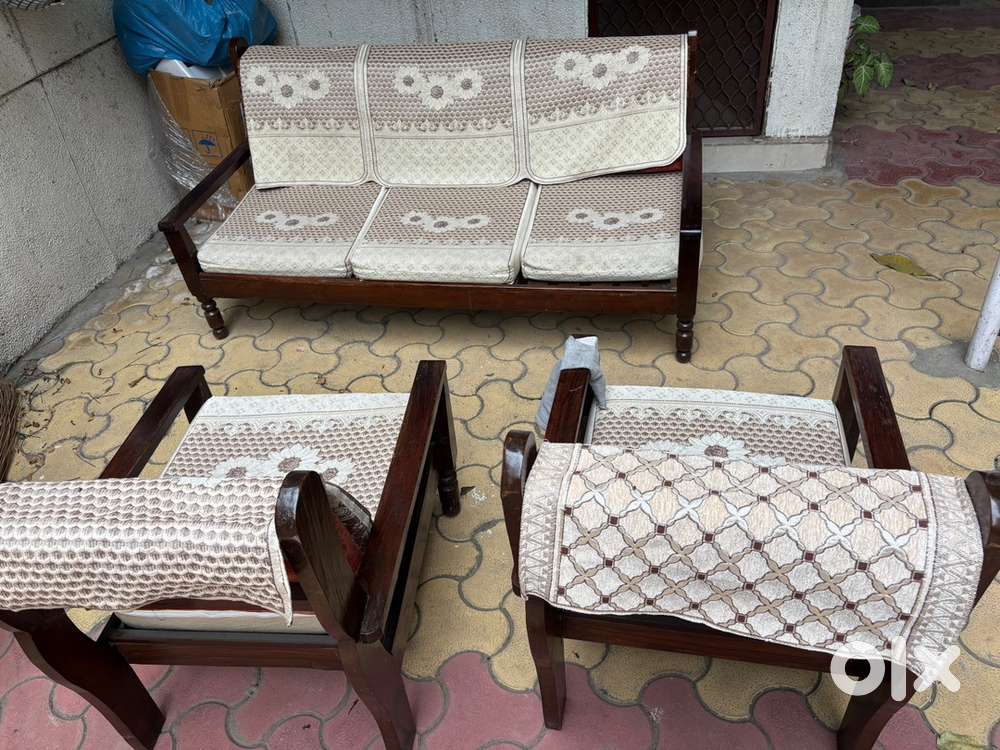 Sofa set 5 seater