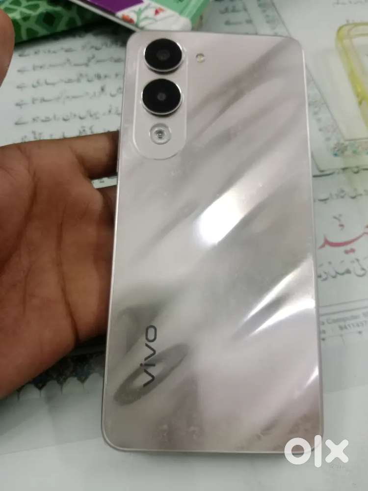vivo y19 4+4rom 128 gb extra 10gb 1 month old with  bill dabba