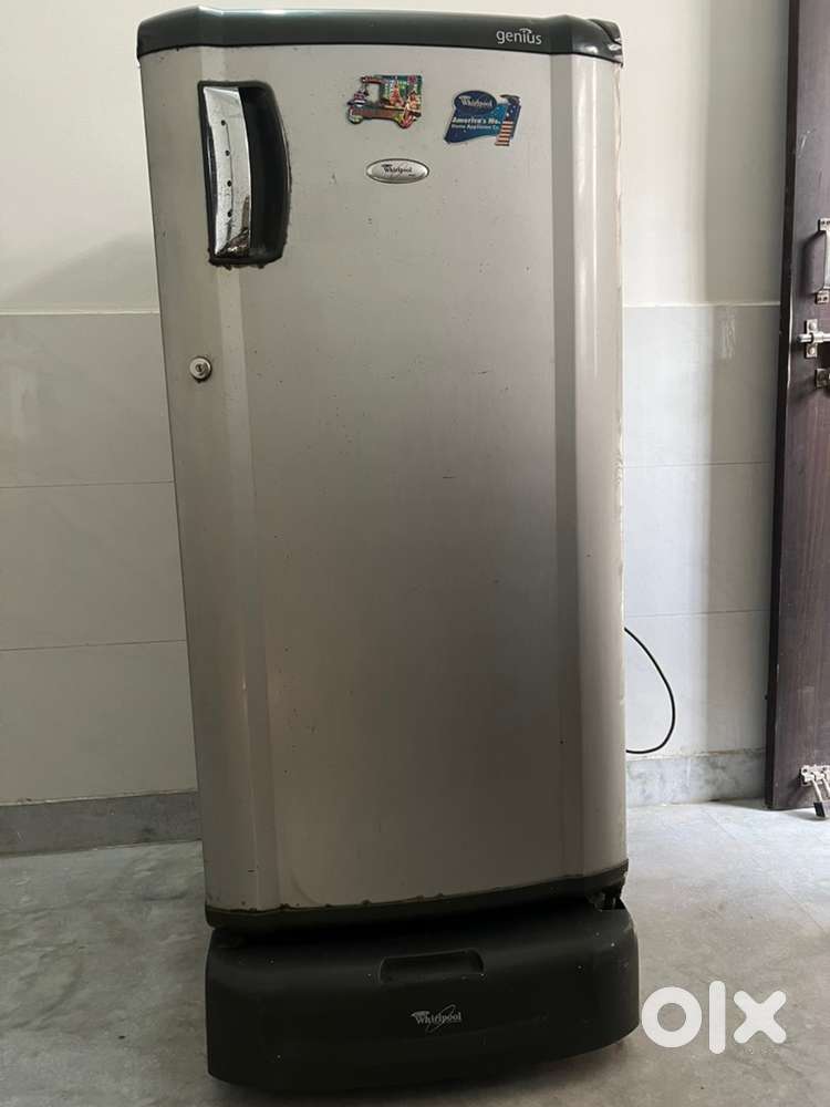 Whirlpool fridge 200 ltrs