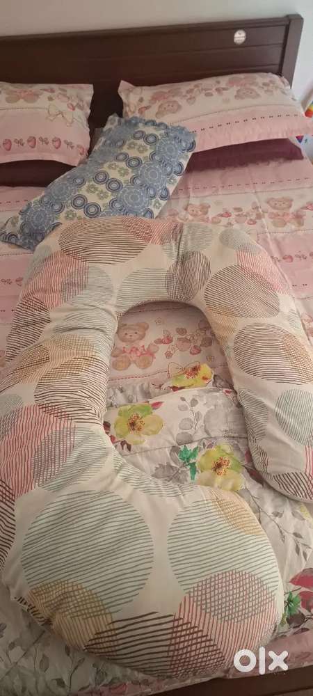 Pregnancy Pillow