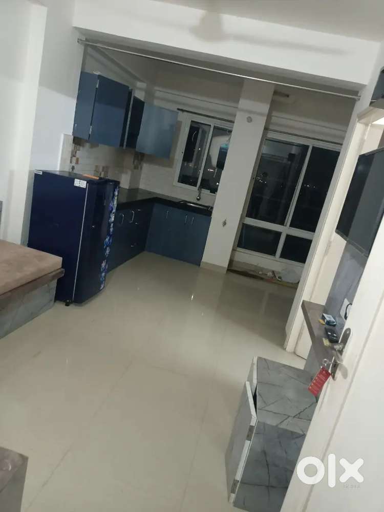 1bgk furnished flat for rent only service class girl boy family