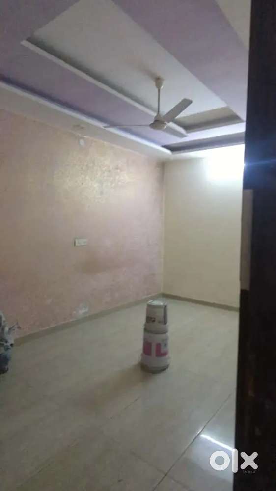 Rent 2 bhk semi furnished w/o owner flat nr kishan nagar chowk