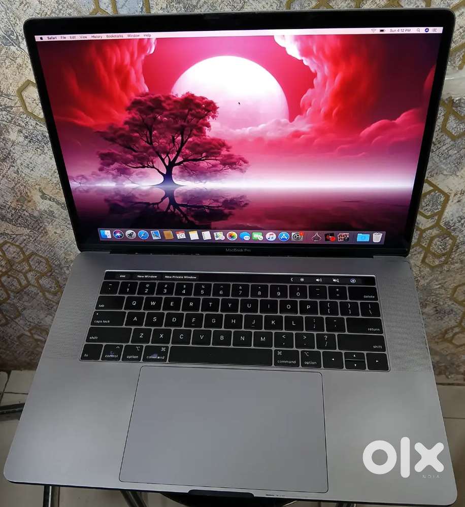 Apple Macbook Pro 15inch i7 16gb 512ssd full update Model A1