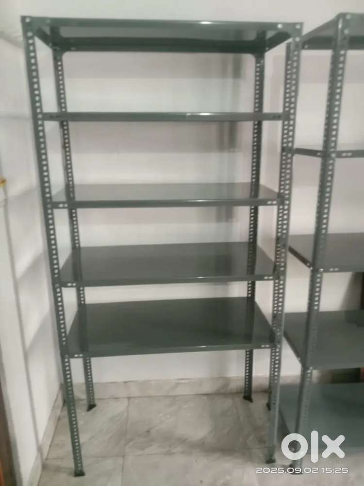 Slotted angle rack