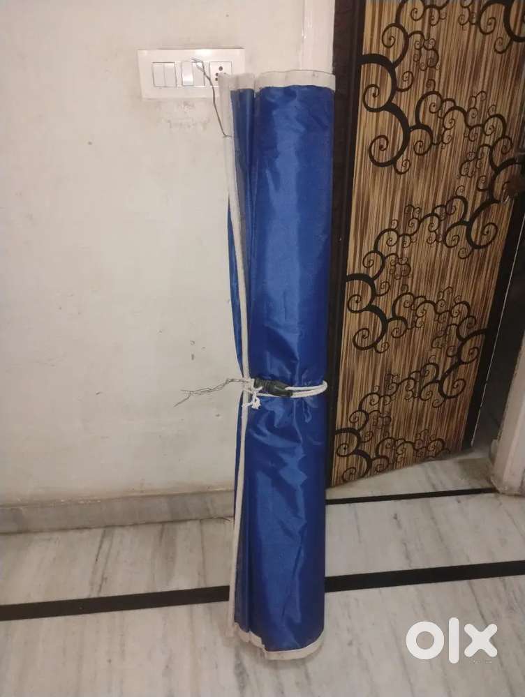 धूप बारिश और सर्दी को रोकने वाली chik.