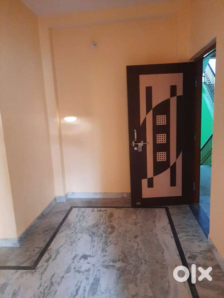 2BHK FLAT IN GOOD LOCATION IN 7500