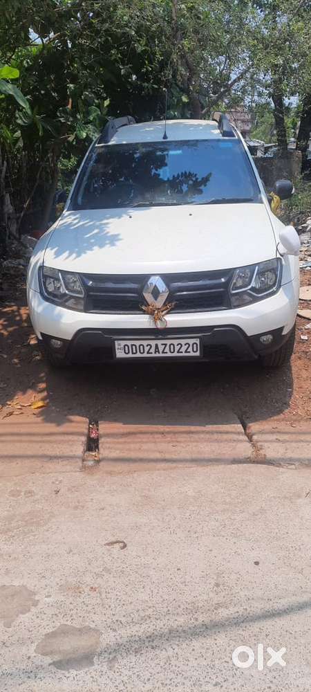 Renault Duster 2018 Petrol Well Maintained in good condition