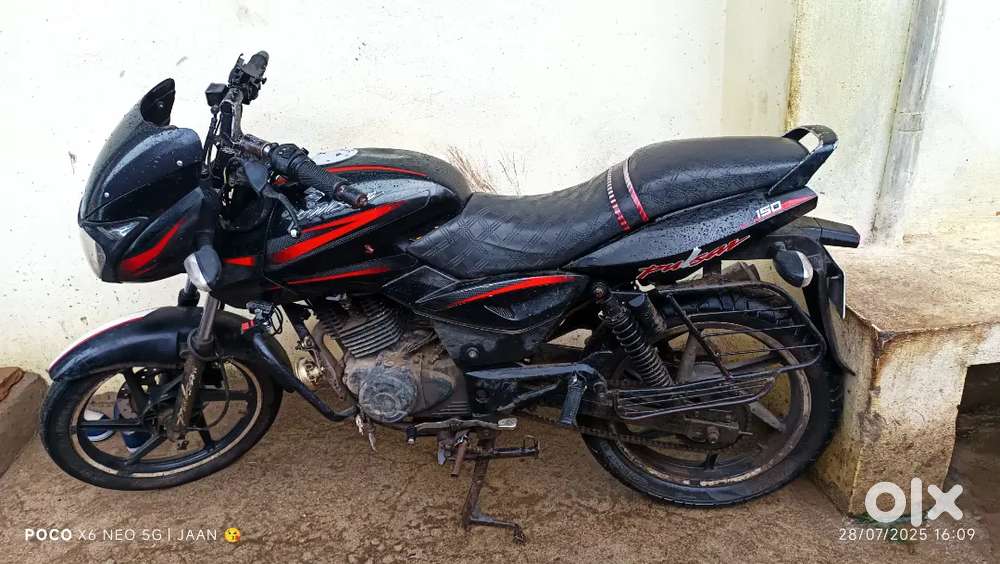 Pulsar 150