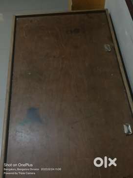 diwan is made by wood person so it good Wight
