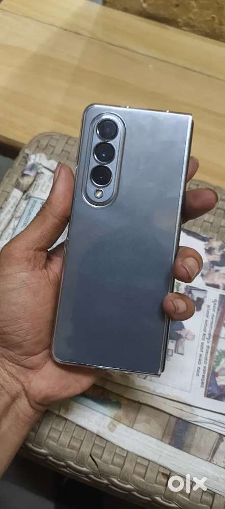 Samsung fold 4 12 265