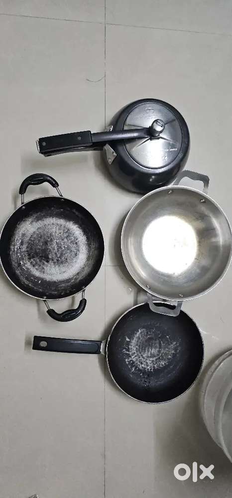 Bacher/2 Person kitchen utilities