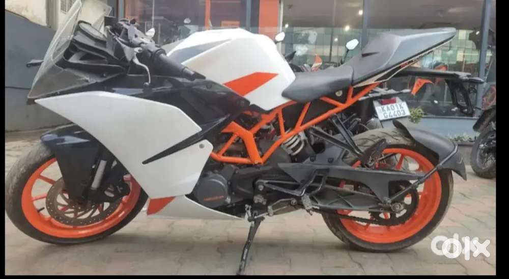 KTM RC 200, 4 stroke Engine, 1st owner with good condition.