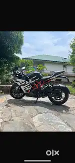 Rc 390 bs6 ( black and white colour)