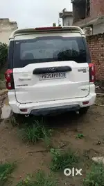 Near and clean scorpio.owner going abroad.so immidate seell