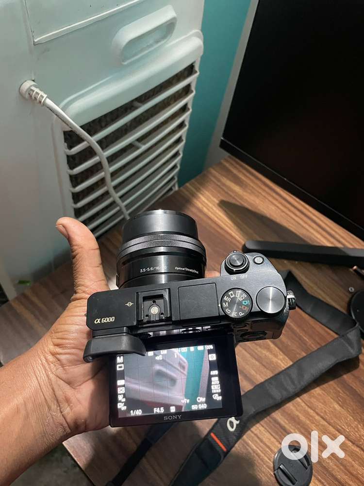 Sony alfa A6000 Mirrorless camera