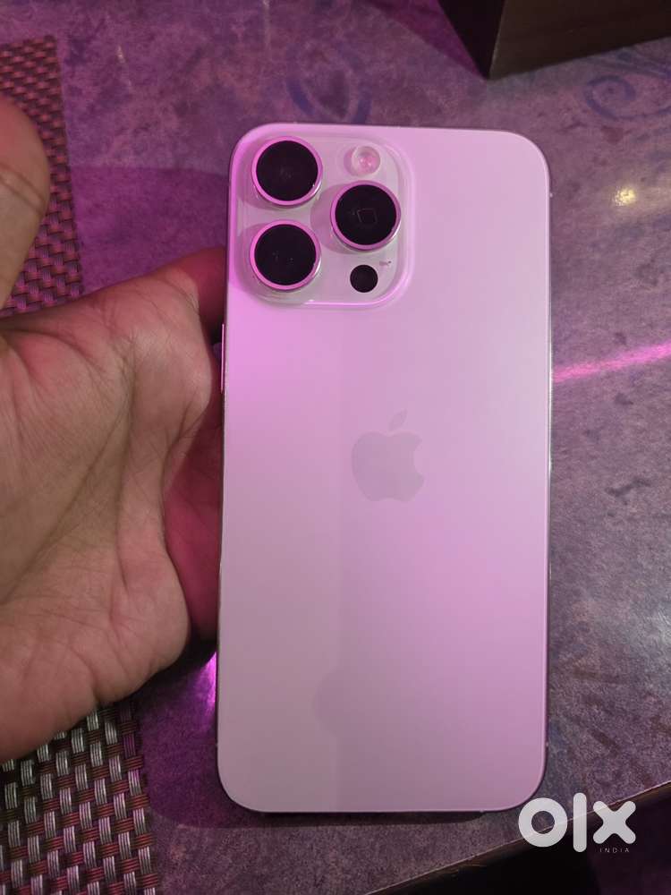 Apple 15 Pro Max  White Titanium  256 GB