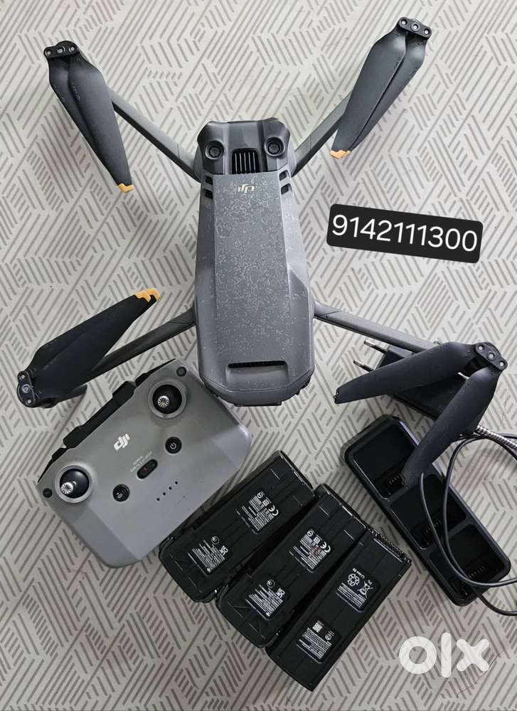 DJI Mavic 3 fly more