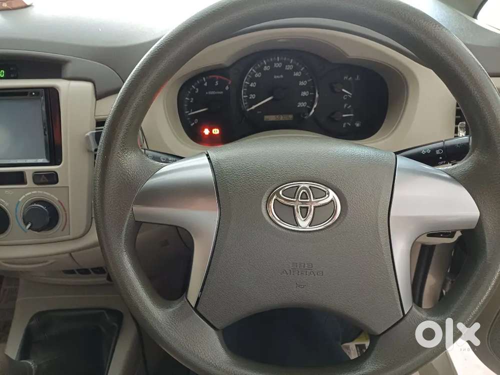 Toyota Innova 2014 Diesel 60000 Km Driven