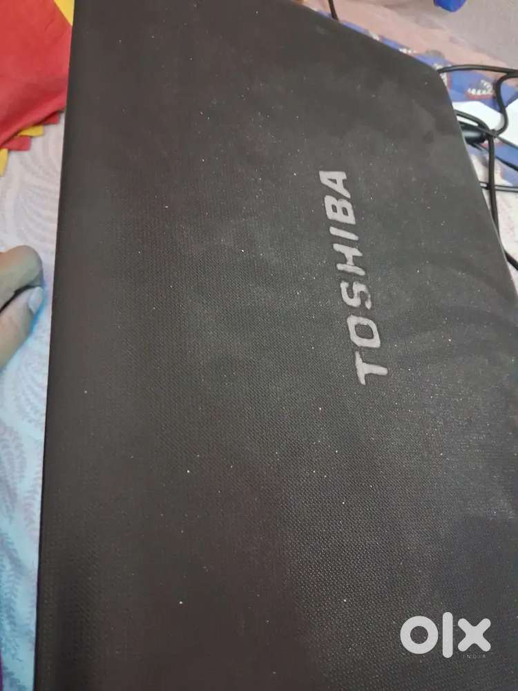 Toshiba intel laptop 4gb/256gb SSD super condition.